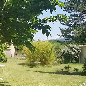  Séjour chez l'habitant Dans Petit Havre De Paix Avec Piscine Chauffee Au Coeur Du Luberon